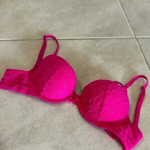 Hot pink Victoria secrets push up bra